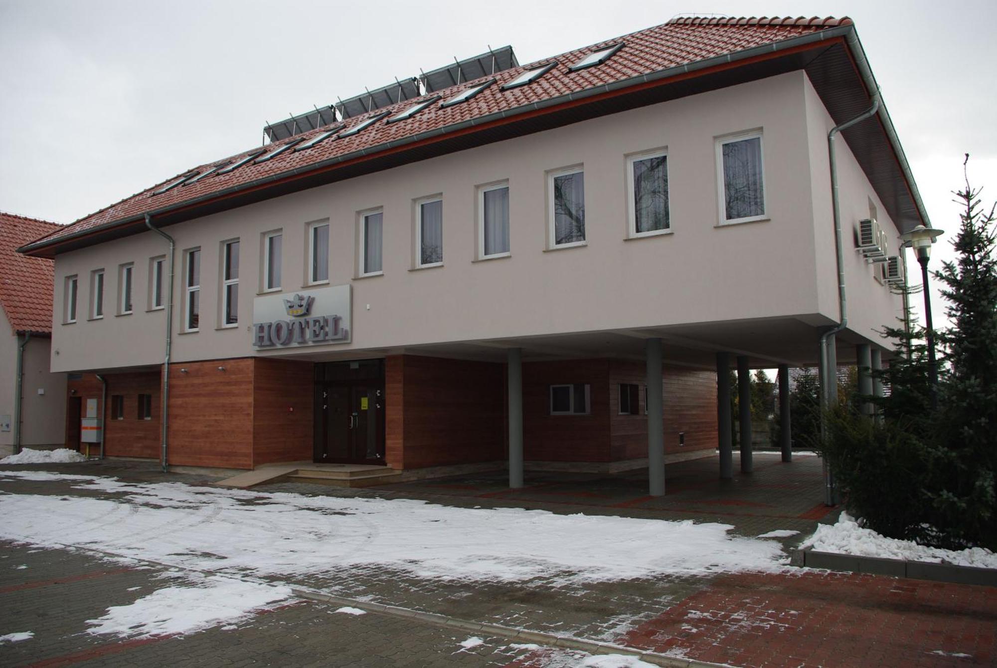 Hotel Pod Zlota Korona Opole Exterior foto